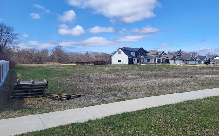 Pictures of Special Purpose property located at 6750 55th Avenue S, Fargo, ND 58104 for sales - image #1