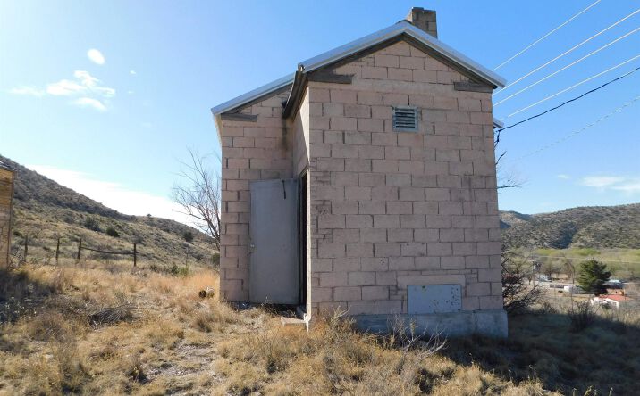 Pictures of Mixed Use, Industrial property located at 10719 Hwy 380 Highway, Tinnie, NM 88336-9999 for sales - image #1