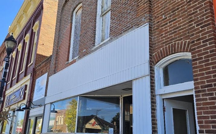 Pictures of Retail, Office, Multifamily property located at 814 Water, Hillsboro, WI 54634 for sales - image #1