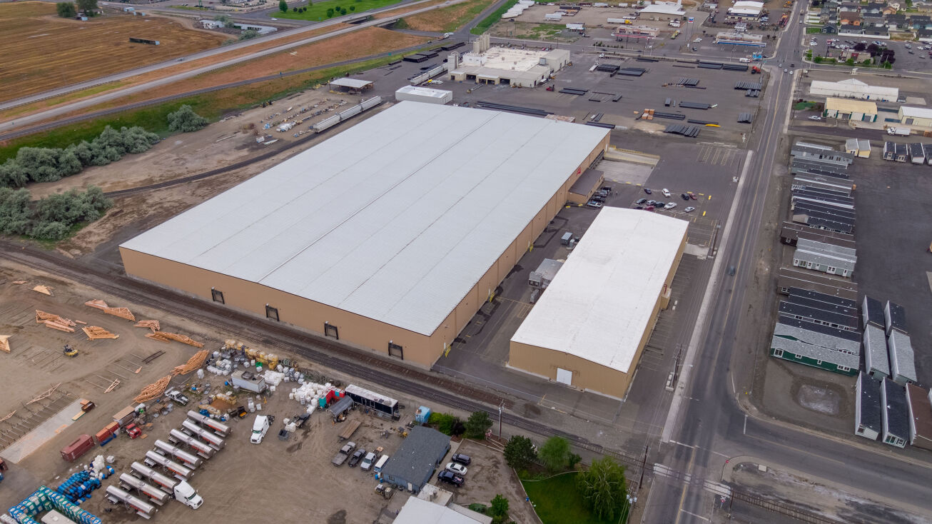 319 E. South Hill Road, Sunnyside, WA 98944 Industrial Property for