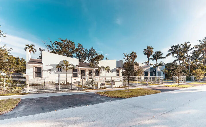 Pictures of Multifamily property located at 5710 SW 62nd St, Miami, FL 33143 for sales - image #1