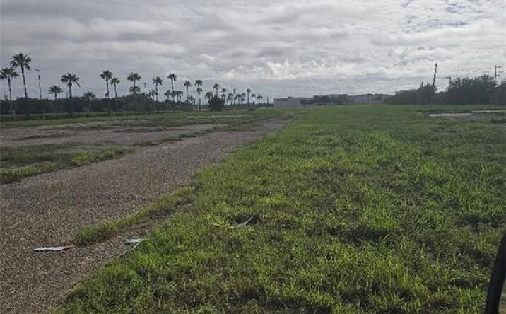 Pictures of Land property located at 3616 S US Highway Business 281 Street, Edinburg, TX 78539 for sales - image #1