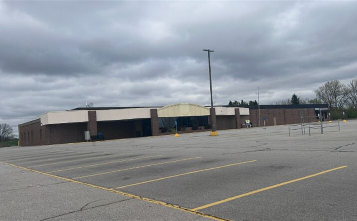 Pictures of Retail, Industrial property located at 1520 Caro Rd, Caro, MI 48723 for sales - image #1
