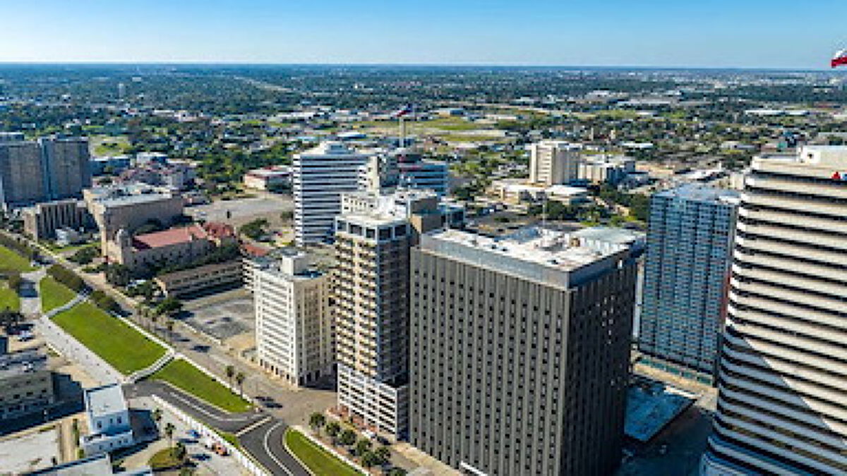 600 Leopard St, Corpus Christi, TX 78401 | Crexi.com