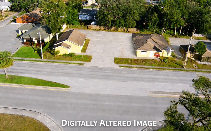 Pictures of Mixed Use, Office, Retail property located at 632 1st St S, Winter Haven, FL 33880 for sales - image #1