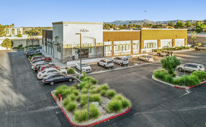 Pictures of Office, Retail property located at 38454 5th St W, Palmdale, CA 93551 for sales - image #1