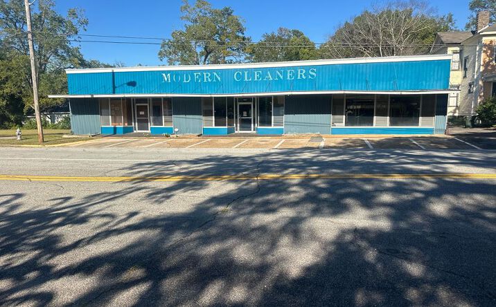 Pictures of Office property located at 522 N Broad Street, Thomasville, GA 31792 for sales - image #1