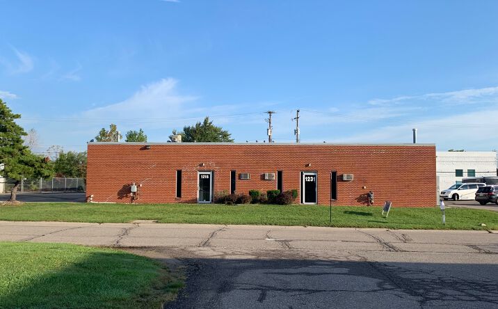 Pictures of Industrial property located at 1215-1231 Wheaton Drive, Troy, MI 48083 for sales - image #1
