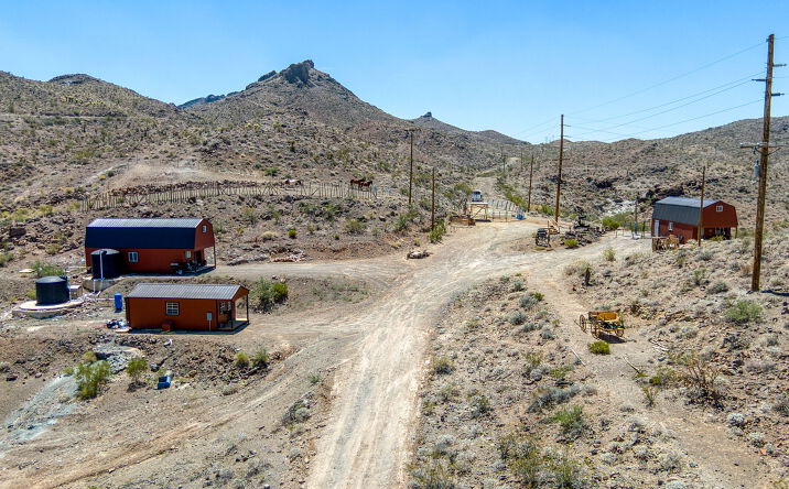 Pictures of Multifamily property located at 6351 S 7270 E St, Oatman, AZ 86433 for sales - image #1