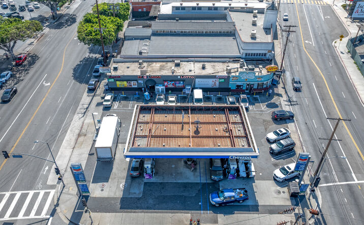 Pictures of Retail property located at 2135 N San Fernando Rd, Los Angeles, CA 90065 for sales - image #1
