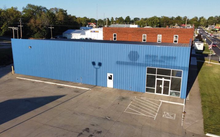 Pictures of Office property located at 206 W 9th Street, Mount Carmel, IL 62863 for sales - image #1