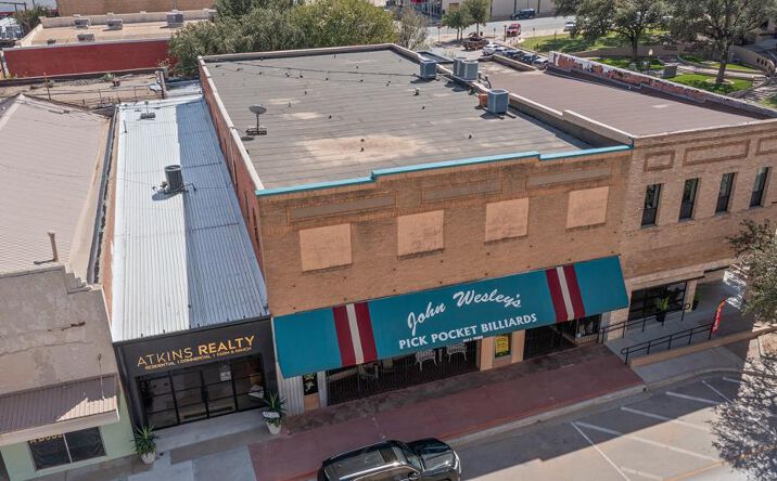 Pictures of Retail property located at 102 E 3rd St, Big Spring, TX 79720 for sales - image #1