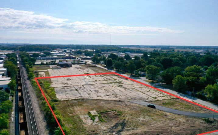 Pictures of Land property located at 1645 E Florida St, Springfield, MO 65803 for sales - image #1