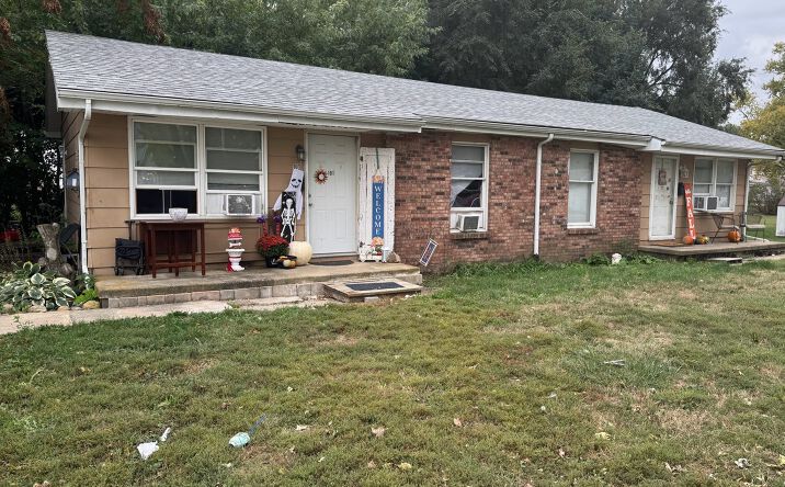 Pictures of Multifamily property located at 101 W Richardson Street, Farmer City, IL 61842 for sales - image #1
