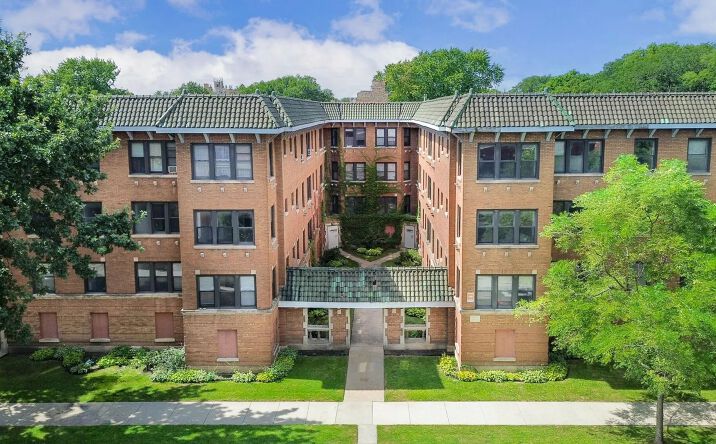 Pictures of Multifamily property located at 6700 S Merrill Ave, Chicago, IL 60649 for sales - image #1