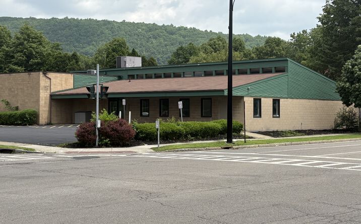 Pictures of Office property located at 114 Columbia Street, Corning, NY 14830 for sales - image #1