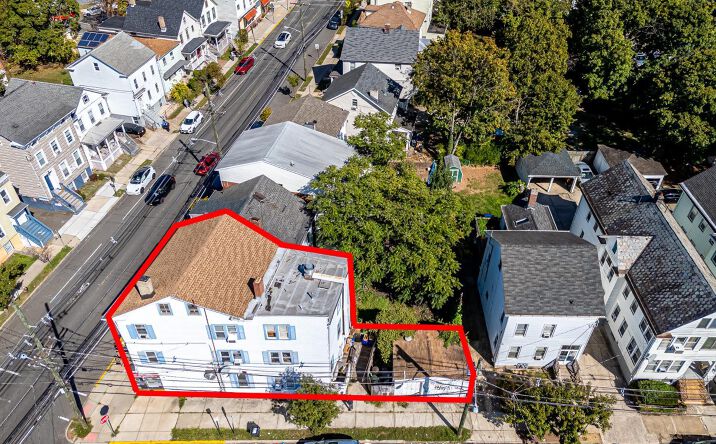 Pictures of Multifamily, Mixed Use property located at 172 Hamilton St, New Brunswick, NJ 08901 for sales - image #1