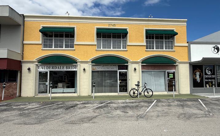 Pictures of Business for Sale property located at 2745 E Oakland Park Boulevard, Fort Lauderdale, FL 33306 for sales - image #1