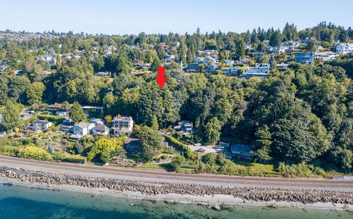 Pictures of Land property located at 32xx NW Esplanade, Seattle, WA 98117 for sales - image #1