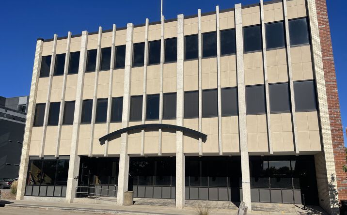 Pictures of Multifamily, Office, Retail property located at 140 Main St, Menasha, WI 54952 for sales - image #1