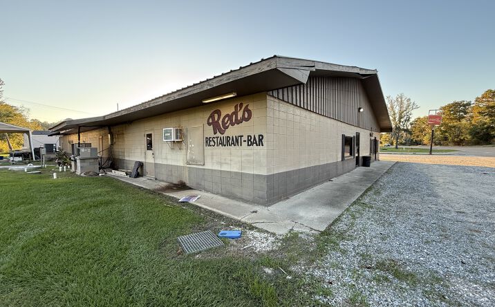 Pictures of Retail property located at 21110 LA-22, Maurepas, LA 70449 for sales - image #1