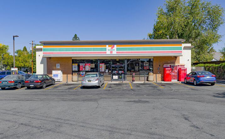 Pictures of Retail property located at 1401 E Peckham Ln, Reno, NV 89502 for sales - image #1
