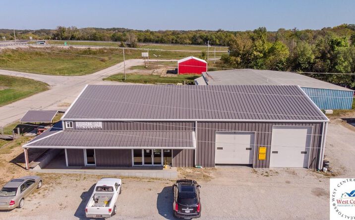 Pictures of Office, Retail property located at 1081 E Main, Warsaw, MO 65355 for sales - image #1