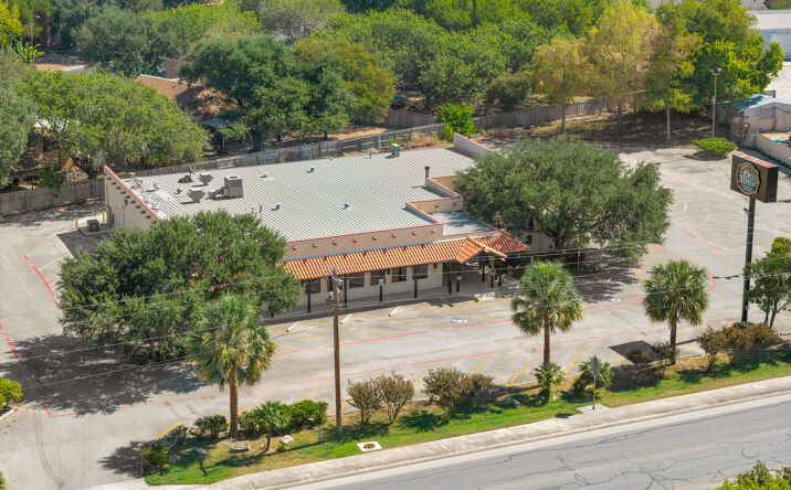 Pictures of Retail property located at 983 TX-123, Seguin, TX 78155 for sales - image #1