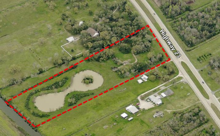 Pictures of Land, Mobile Home Park property located at 30900 LA-23, Belle Chasse, LA 70037 for sales - image #1