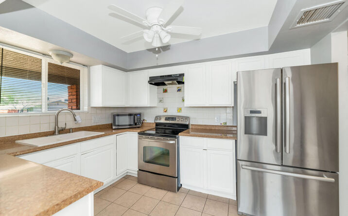 Pictures of Multifamily property located at 316 E Vogel Ave, Phoenix, AZ 85020 for sales - image #1