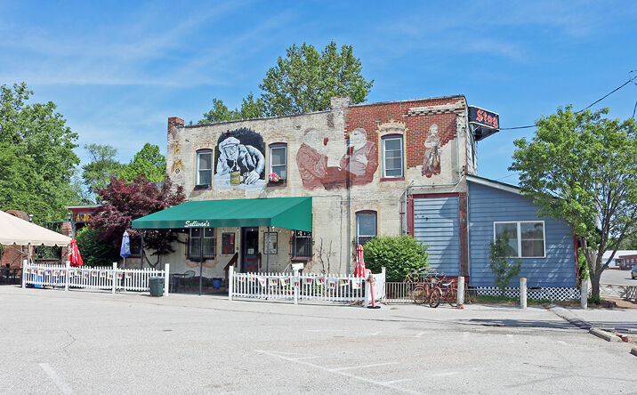 Pictures of Retail property located at 907 N Illinois St, Belleville, IL 62220 for sales - image #1
