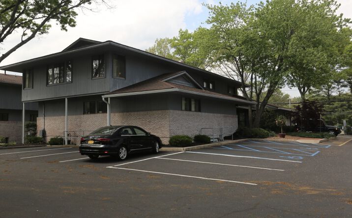 Pictures of Office property located at 354 Veterans Memorial Hwy, Commack, Ny, Commack, NY 11725 for sales - image #1