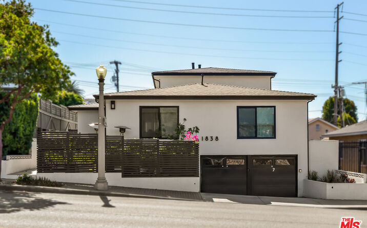 Pictures of Multifamily property located at 1838 20th St, Santa Monica, CA 90404 for sales - image #1