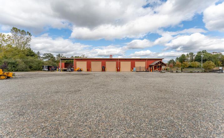 Pictures of Industrial property located at 4 Nora Lane, Pomfret, CT 06258 for sales - image #1