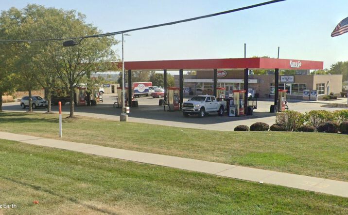 Pictures of Retail property located at 13149 Fort Street, Omaha, NE 68164 for sales - image #1