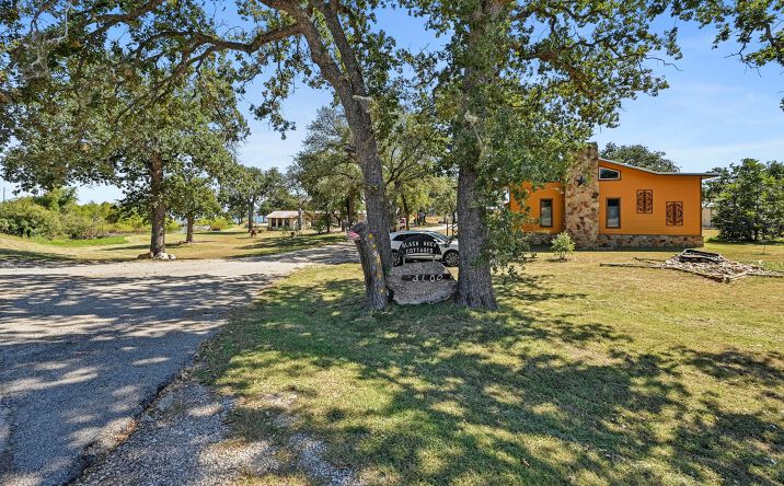 Pictures of Land, Mixed Use, Mobile Home Park property located at 3100 Ranch Rd 261, Buchanan Dam, TX 78609 for sales - image #1