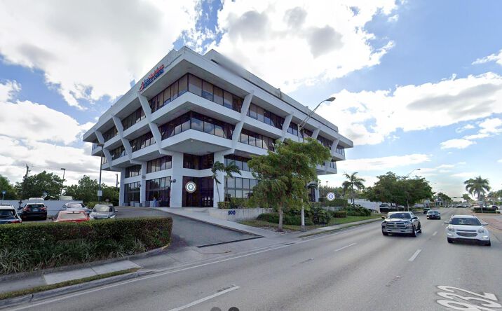Pictures of Office property located at 900 W 49th St, Hialeah, FL 33012 for sales - image #1