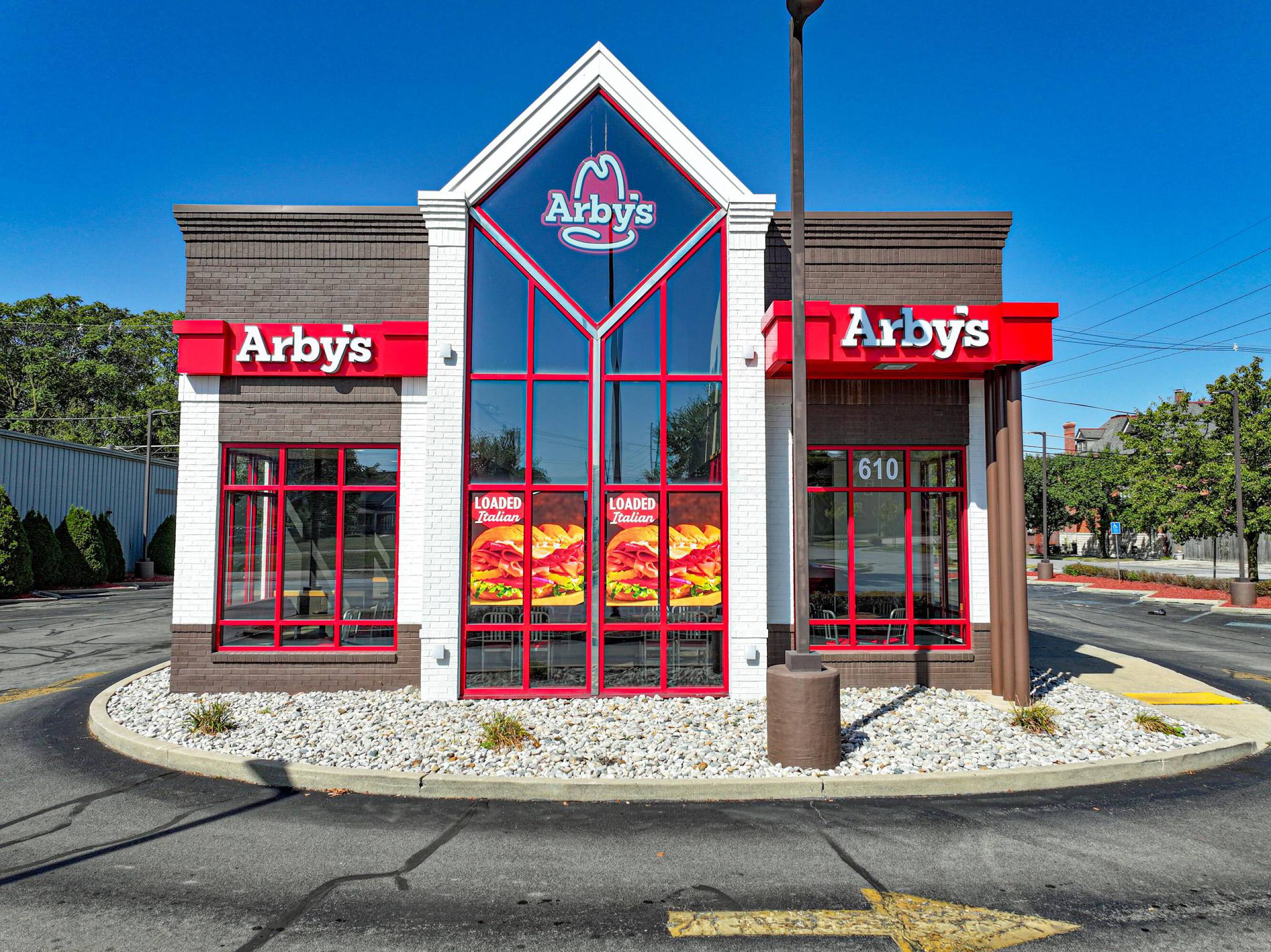610 W Jefferson Blvd, Fort Wayne, IN 46802