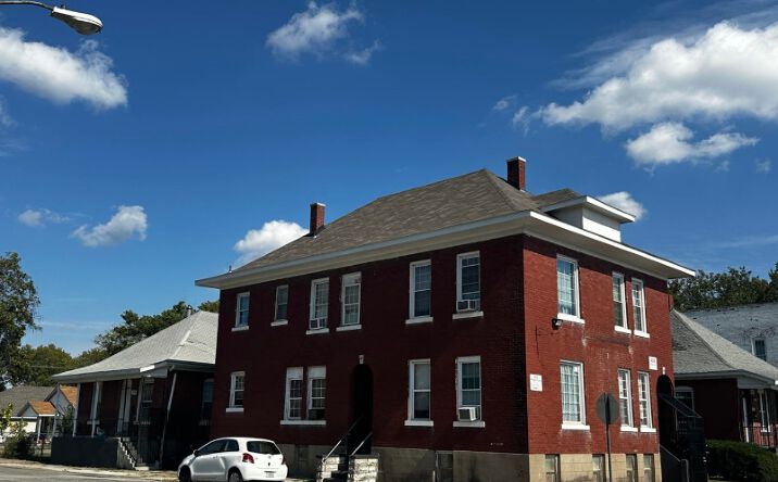 Pictures of Multifamily property located at 421 W 3rd St, Joplin, MO 64801 for sales - image #1