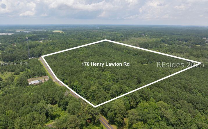 Pictures of Land property located at 176 Henry Lawton Rd, Ridgeland, SC 29936 for sales - image #1