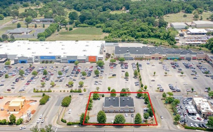 Pictures of Retail property located at 907 Ann St, Montgomery, AL 36107 for sales - image #1