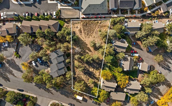 Pictures of Land property located at 2101 NE Holliday Ave, Bend, OR 97701 for sales - image #1