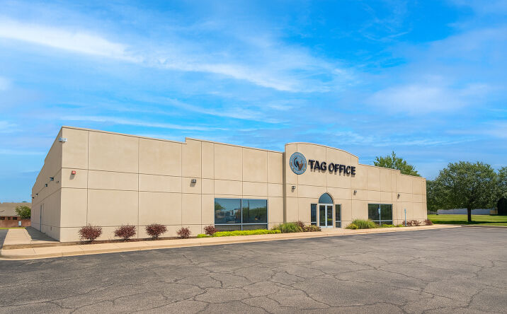 Pictures of Office, Retail property located at 5620 E. Kellogg Drive, Wichita, KS 67218 for sales - image #1