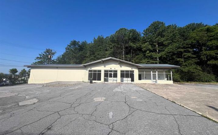 Pictures of Retail property located at 194 Green Springs Highway, Birmingham, AL 35209 for sales - image #1