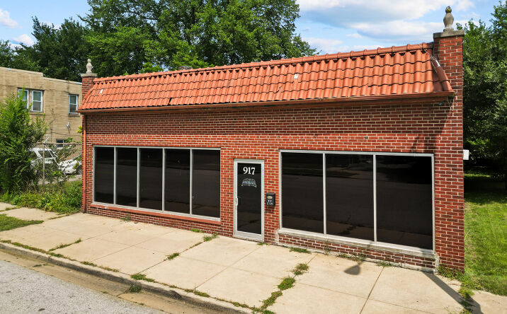 Pictures of Business for Sale, Retail property located at 917 Conkey Street, Hammond, IN 46320 for sales - image #1