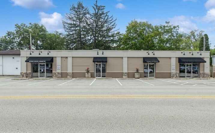 Pictures of Retail property located at 2019-2025 Main Street Road, Spring Grove, IL 60081 for sales - image #1