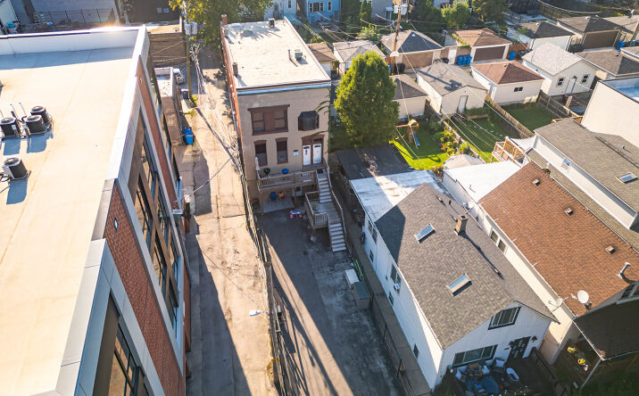 Pictures of Multifamily property located at 2014 N Whipple Street, Chicago, IL 60647 for sales - image #1