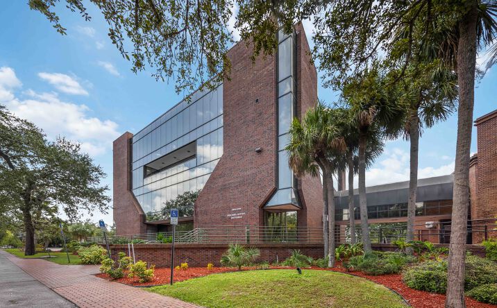 Pictures of Office property located at 1620 S Tamiami Trail, Port Charlotte, FL 33948 for sales - image #1