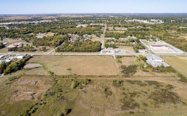 Pictures of Land, Industrial property located at 15th Street, Wagoner, OK 74467 for sales - image #1