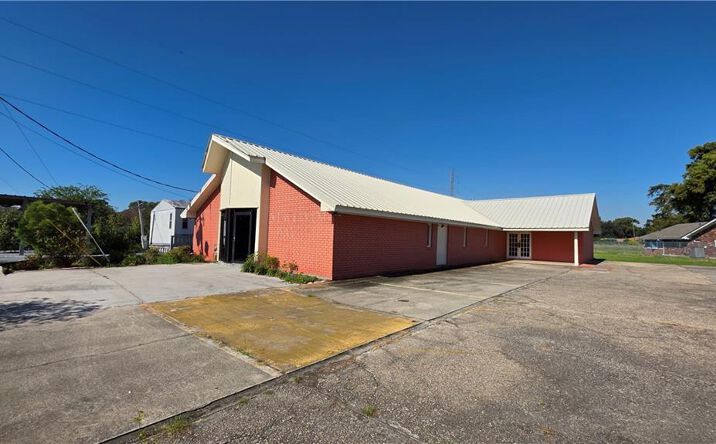 Pictures of Special Purpose property located at 202 Woodland Highway, Belle Chasse, LA 70037 for sales - image #1